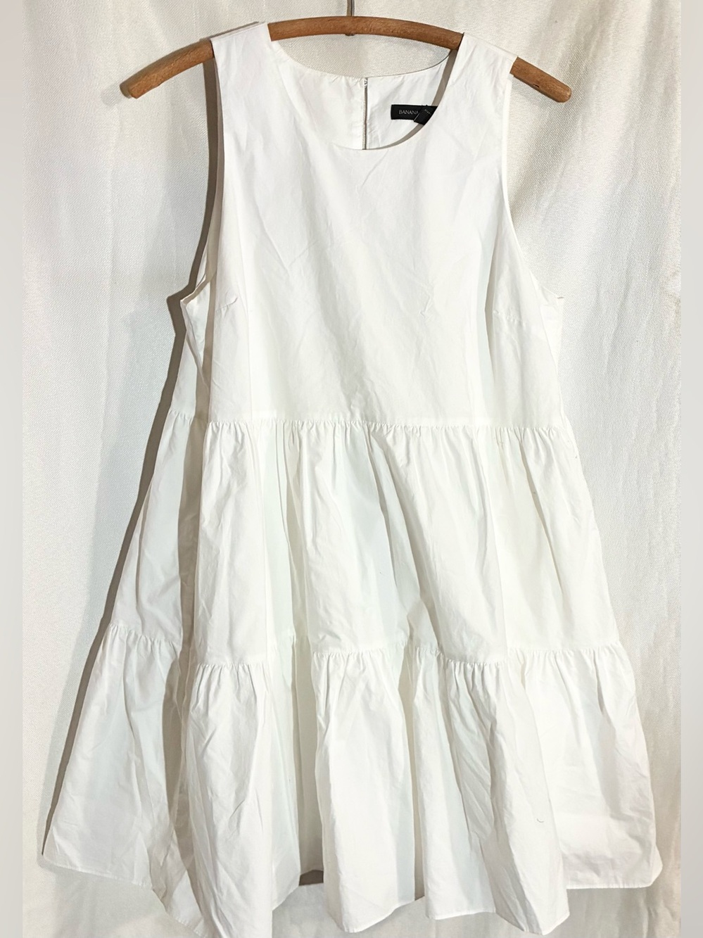 Banana Republic White Tiered Sundress Sz MP Peasant Prairie Festival Poolside